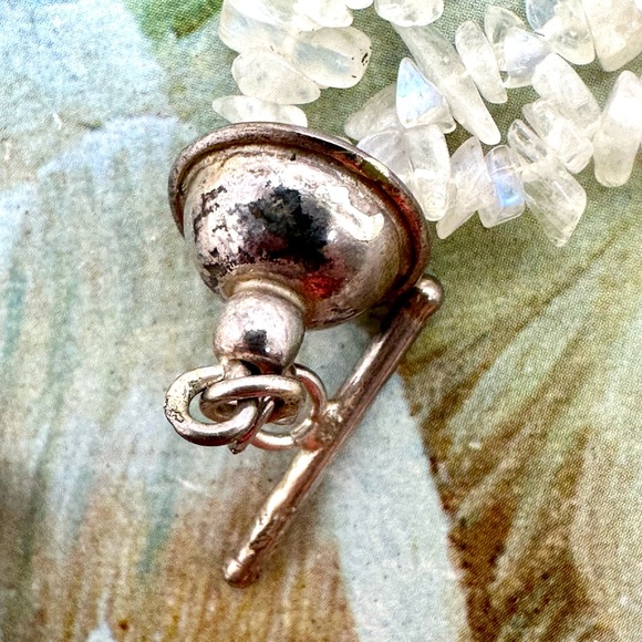 Vintage Quartz Chip Necklace - Picture 4 of 5